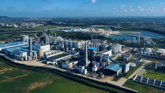 榮盛耐材提供耐火材料設計及施工中集循環流化床生物質氣化爐正式投產！
